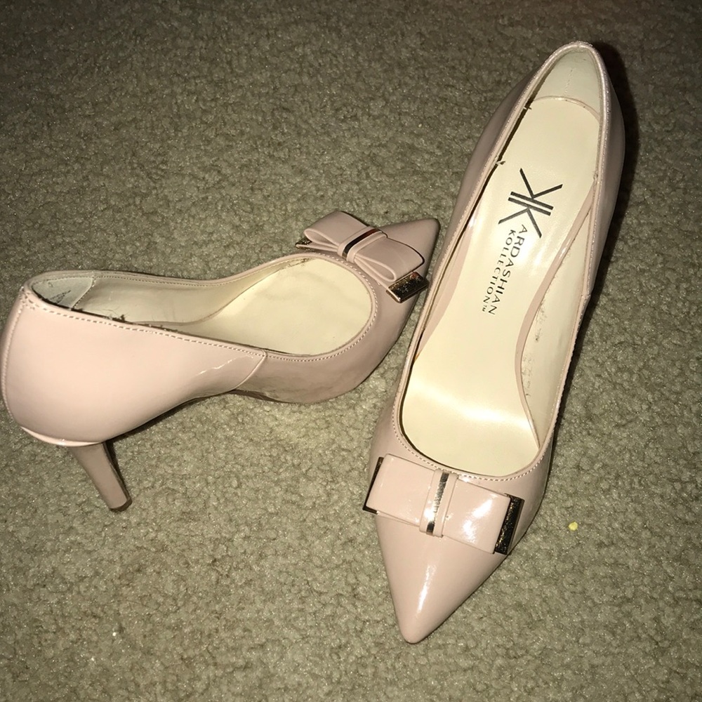 Kardashian Kollection Woman’s Nude pump